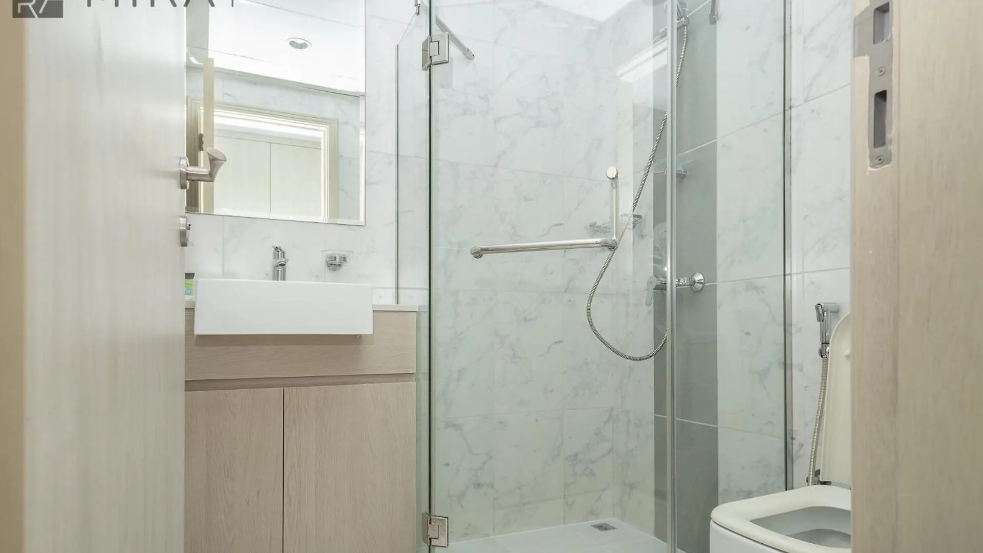 Mira Holiday Homes - Cosy 1 Bedroom In Midtown Dubai Lejlighed